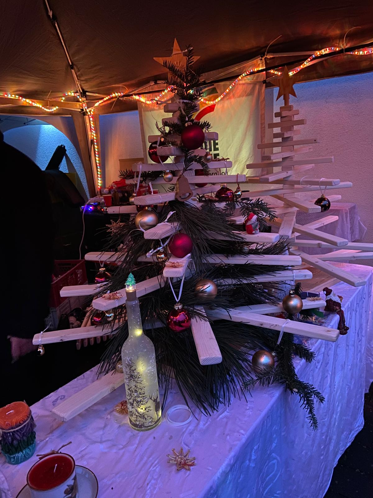 Ein erfolgreicher Adventssonntag auf dem Sozialen Weihnachtsmarkt